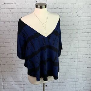 AIKO * Blue & Black Short Sleeve Sweatshirt Medium